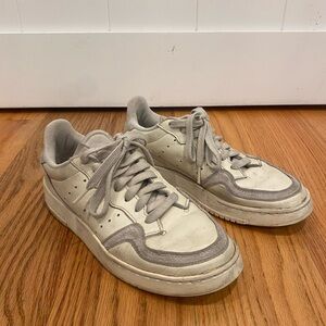 Adidas Sneakers
